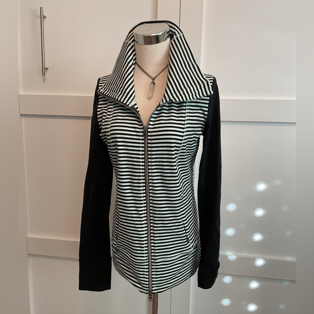 Lululemon Jacket S